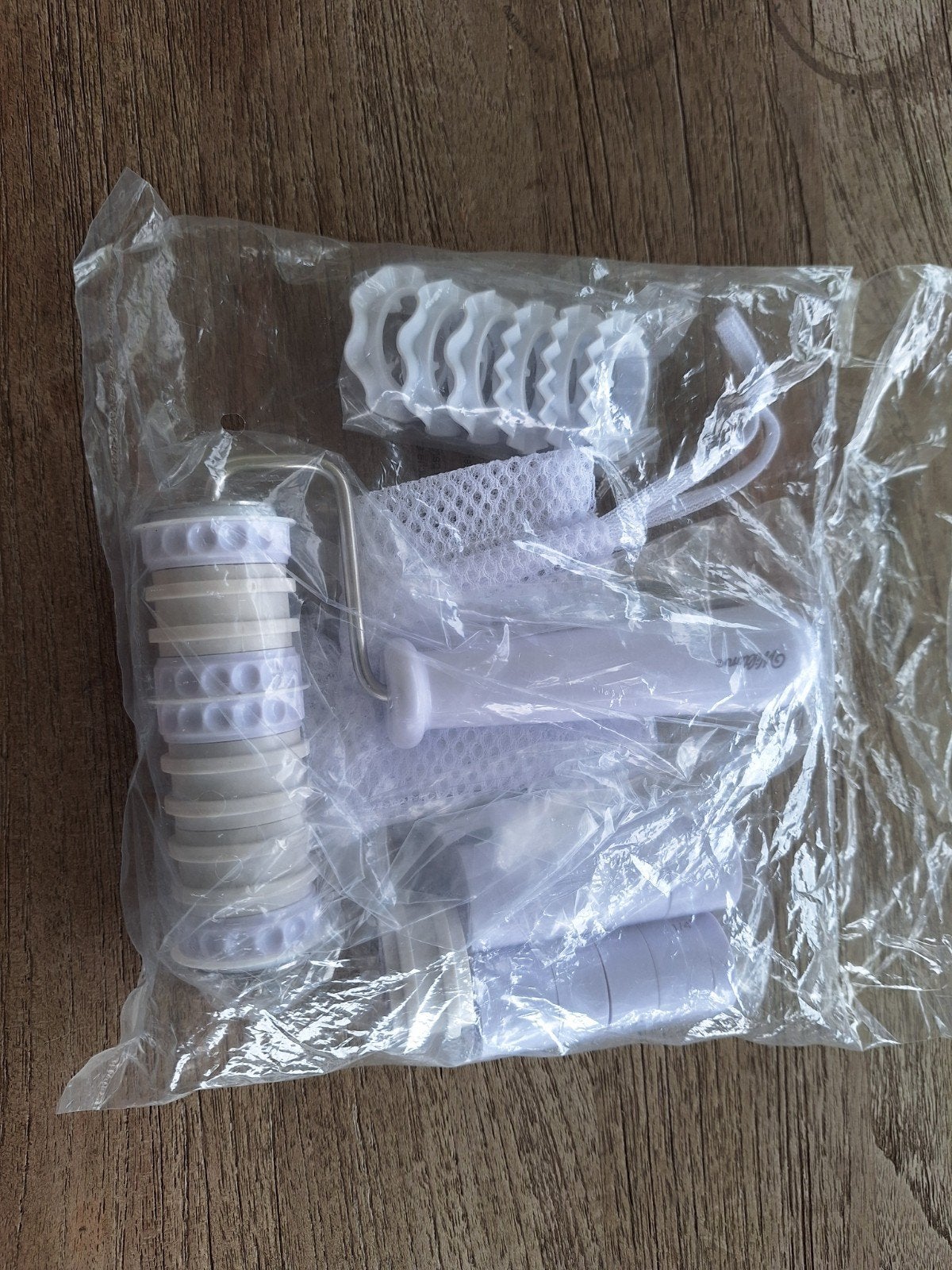 Wilton lintsnijder incl. waszakje voor fondant/marsepein, Ophalen of Verzenden, Nieuw, Taarten, Versiering