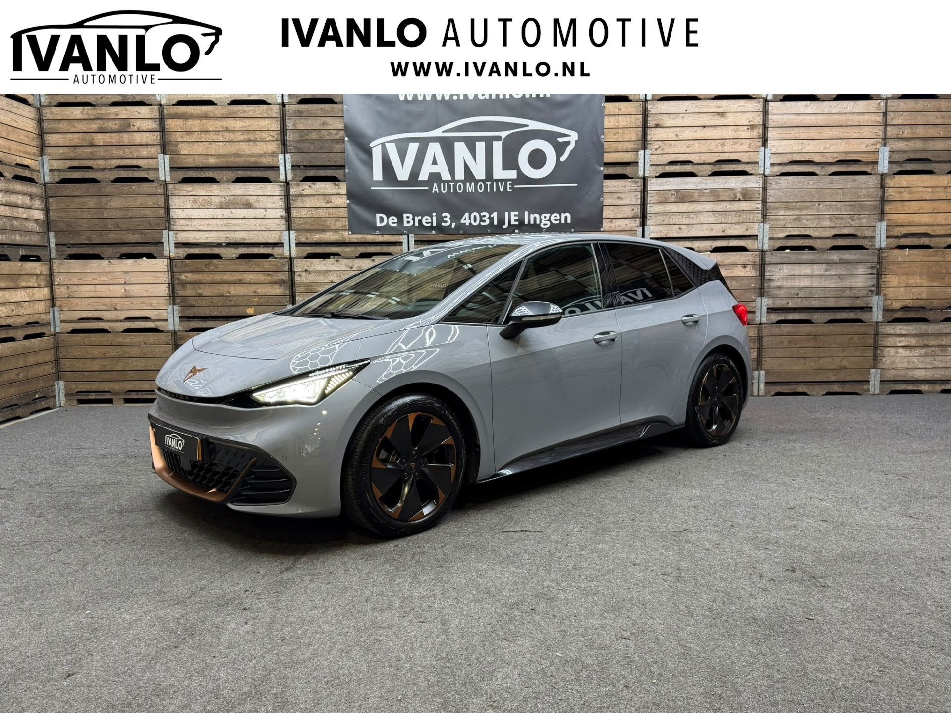 Cupra Born Adrenaline One 62 kWh Navi Clima Camera VZ Copper, Auto's, Automaat, Gebruikt, Zwart, Origineel Nederlands