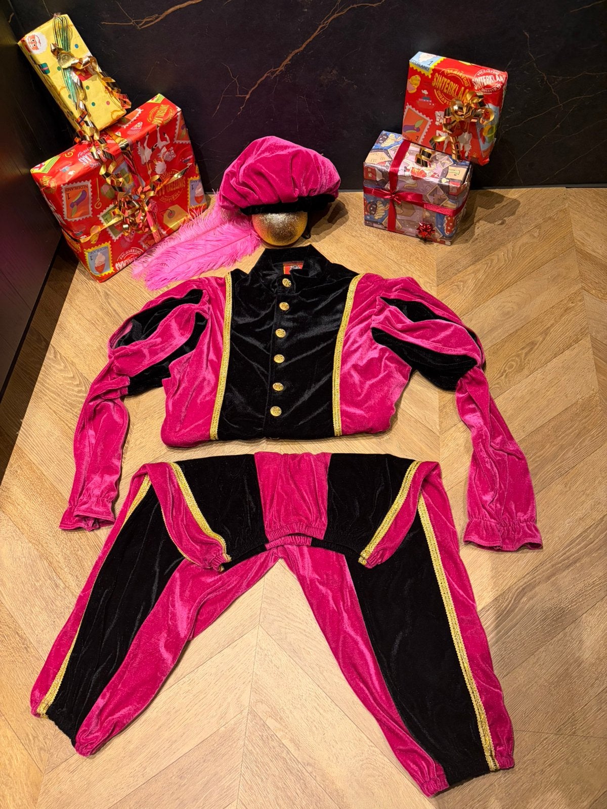 Pietenpak S roze zwart kwaliteit luxe sinterklaas, Ophalen of Verzenden, Zo goed als nieuw