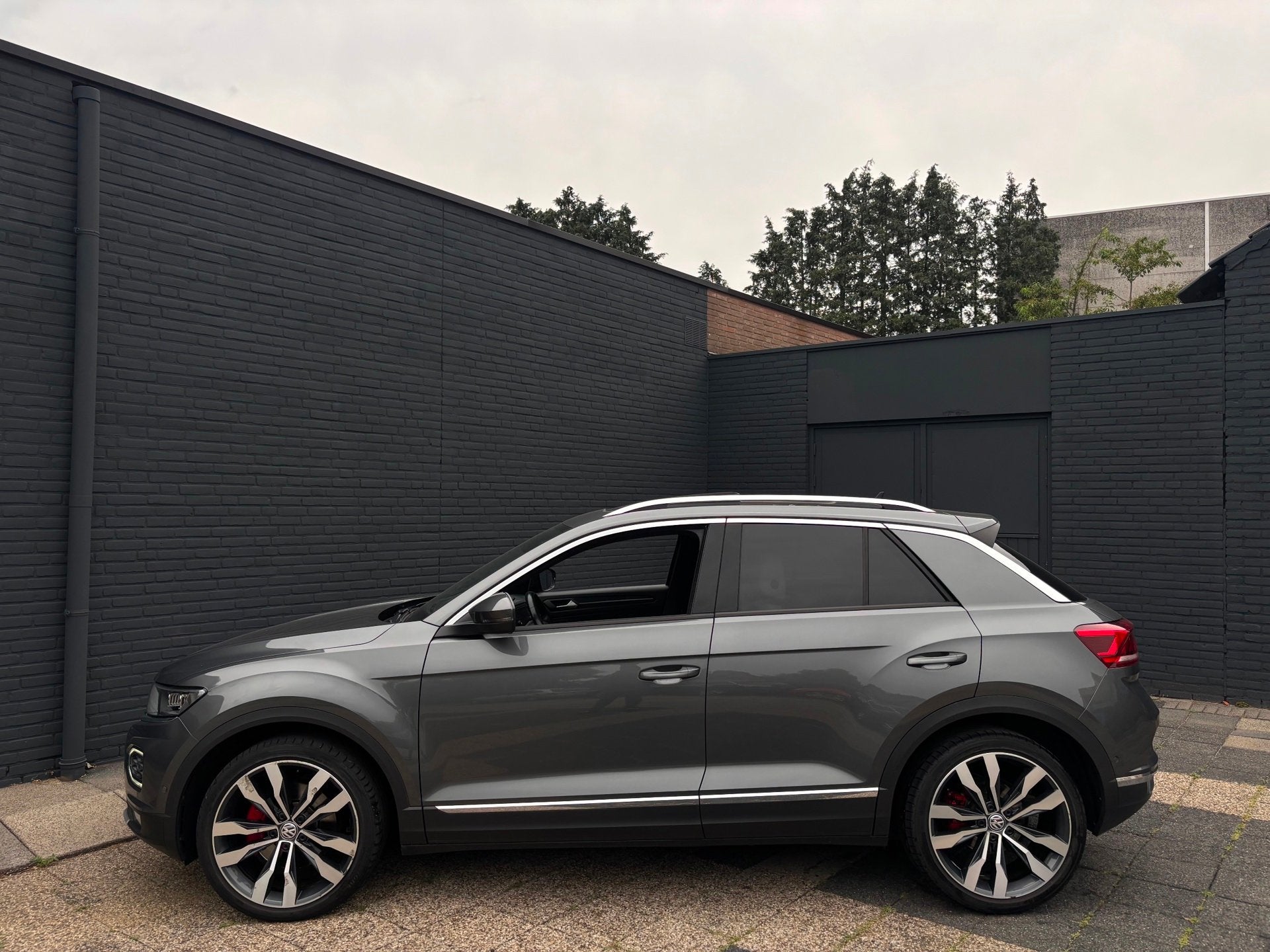 Volkswagen T-ROC 2.0 TSI 4Motion Sport | Pano | Stoel & Stuu, Automaat, 15 km/l, Gebruikt, Euro 6