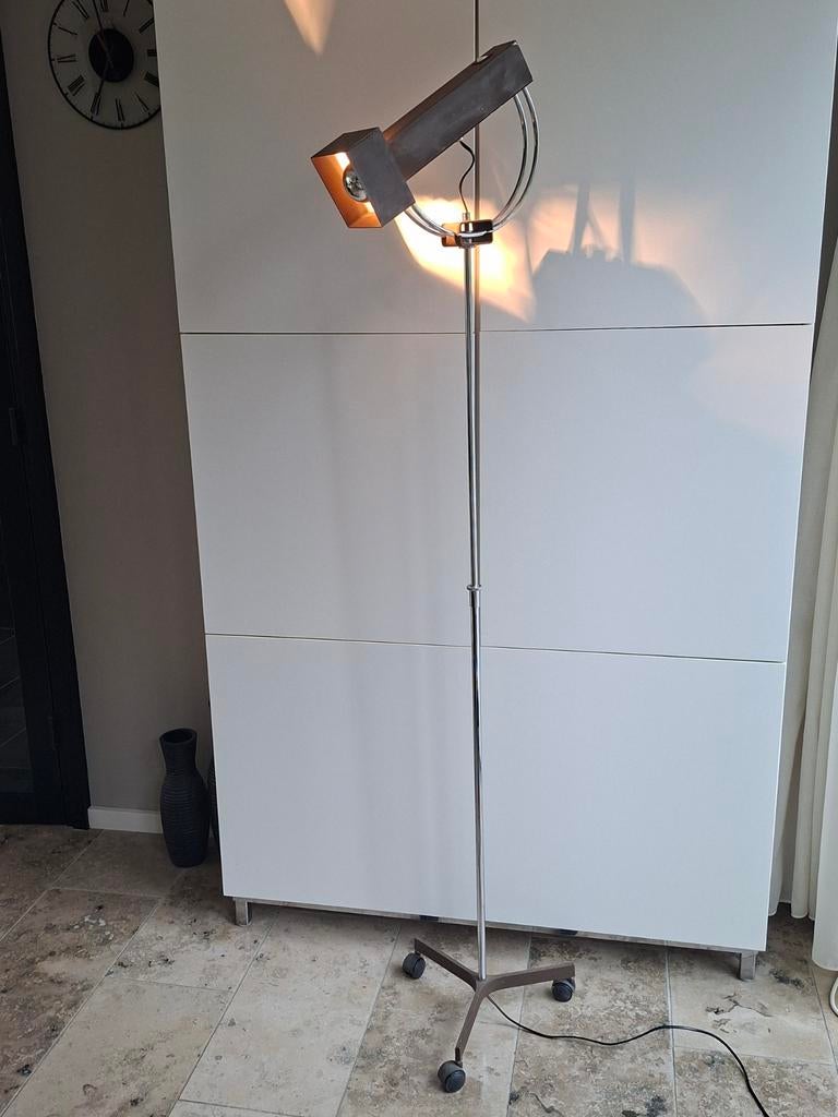 Dutch Postmodern Floor Lamp with Adjustable Spotlight, Huis en Inrichting, Lampen | Vloerlampen, Ophalen, Gebruikt, 150 tot 200 cm
