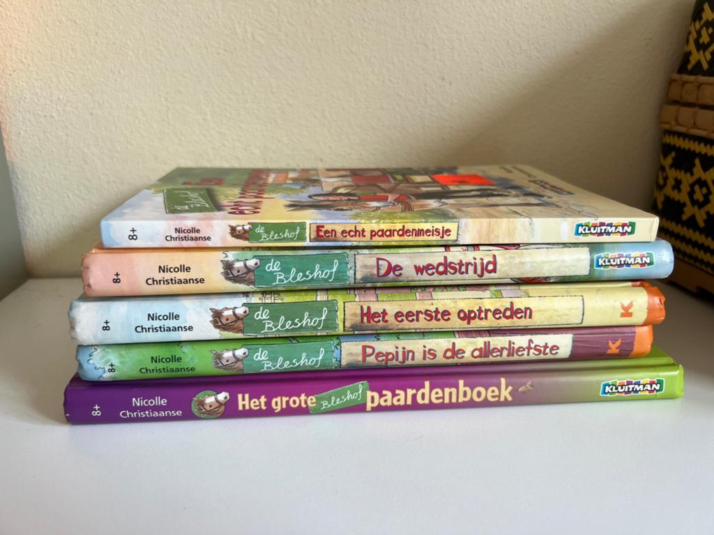 De bleshof paarden boeken, Boeken, Ophalen of Verzenden, Zo goed als nieuw