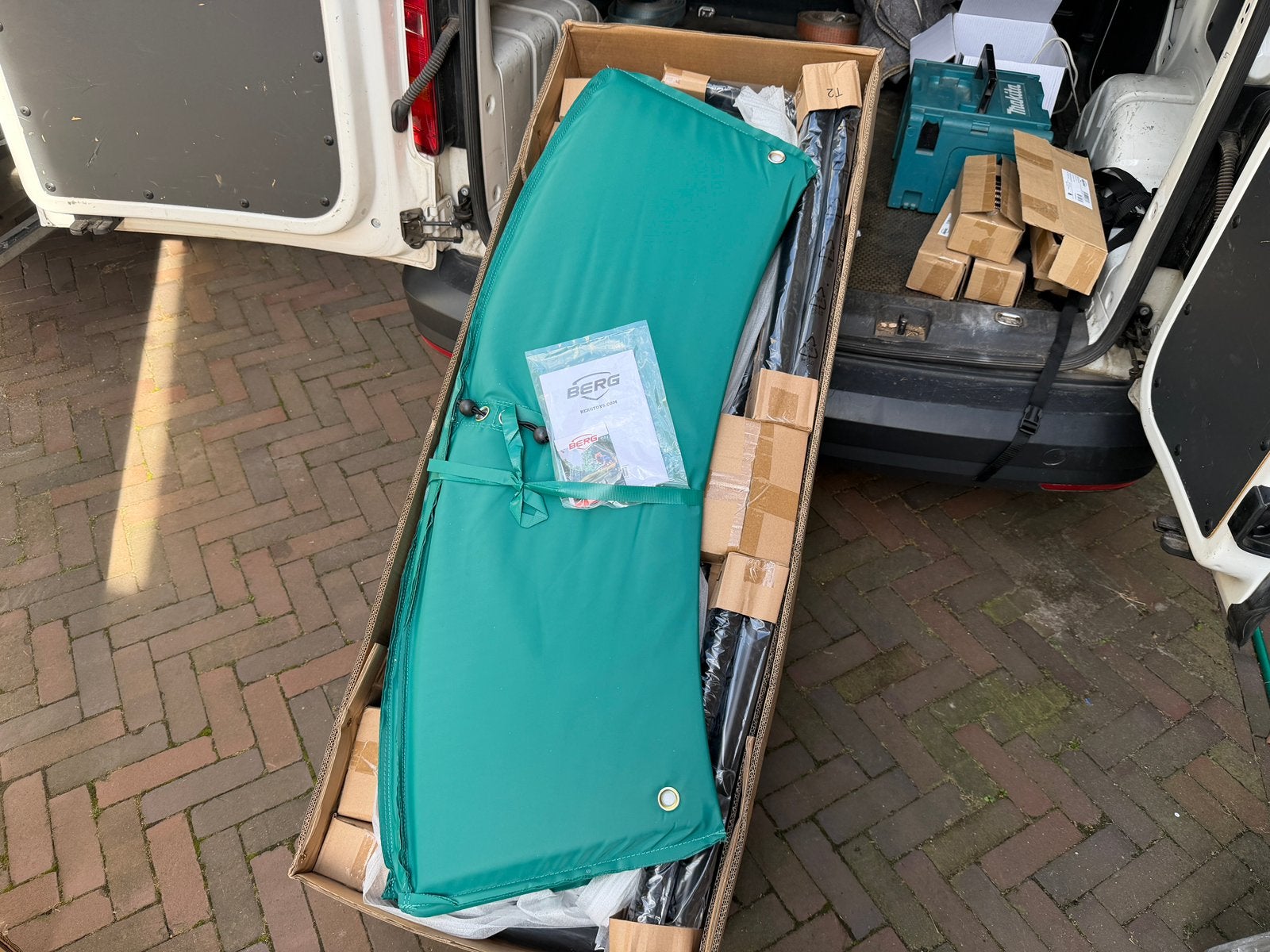 Trampoline Berg champion regular 330 cm nieuw, Ophalen, Nieuw