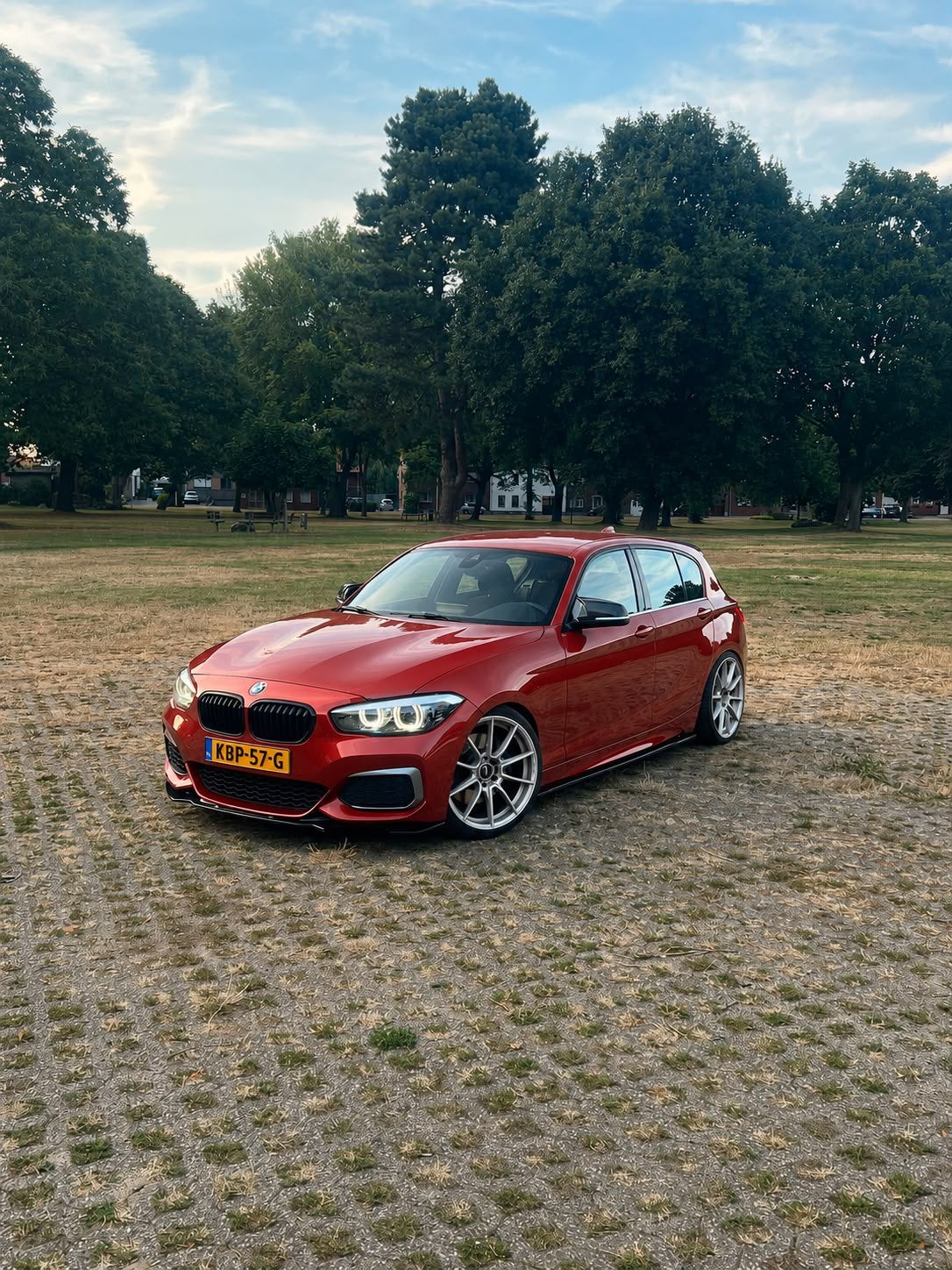 BMW M140i handgeschakelt, 480PK, sunset orange., Auto's, Achterwielaandrijving, Lichtsensor, Zwart, Alcantara