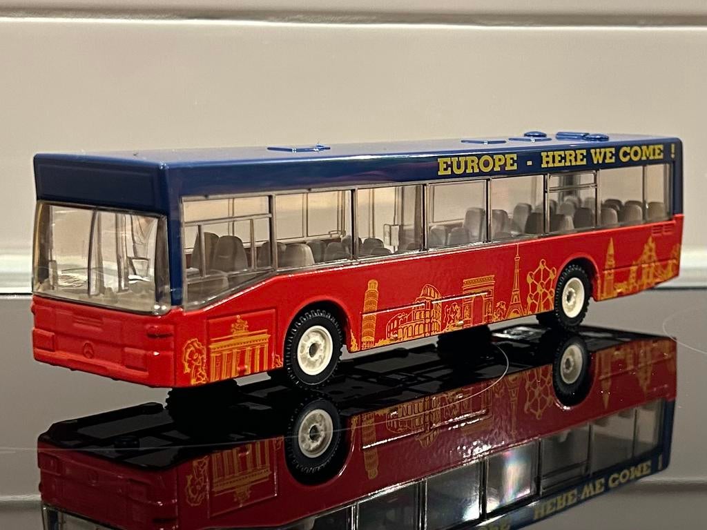 Siku Mercedes Stadsbus “Europe here we come” 1:55, Verzenden, Zo goed als nieuw, Bus of Vrachtwagen