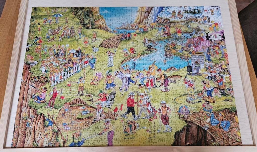King Puzzle Golf Comic 1000 stukjes - Ingelijst, Hobby en Vrije tijd, Denksport en Puzzels, Ophalen of Verzenden, 500 t/m 1500 stukjes