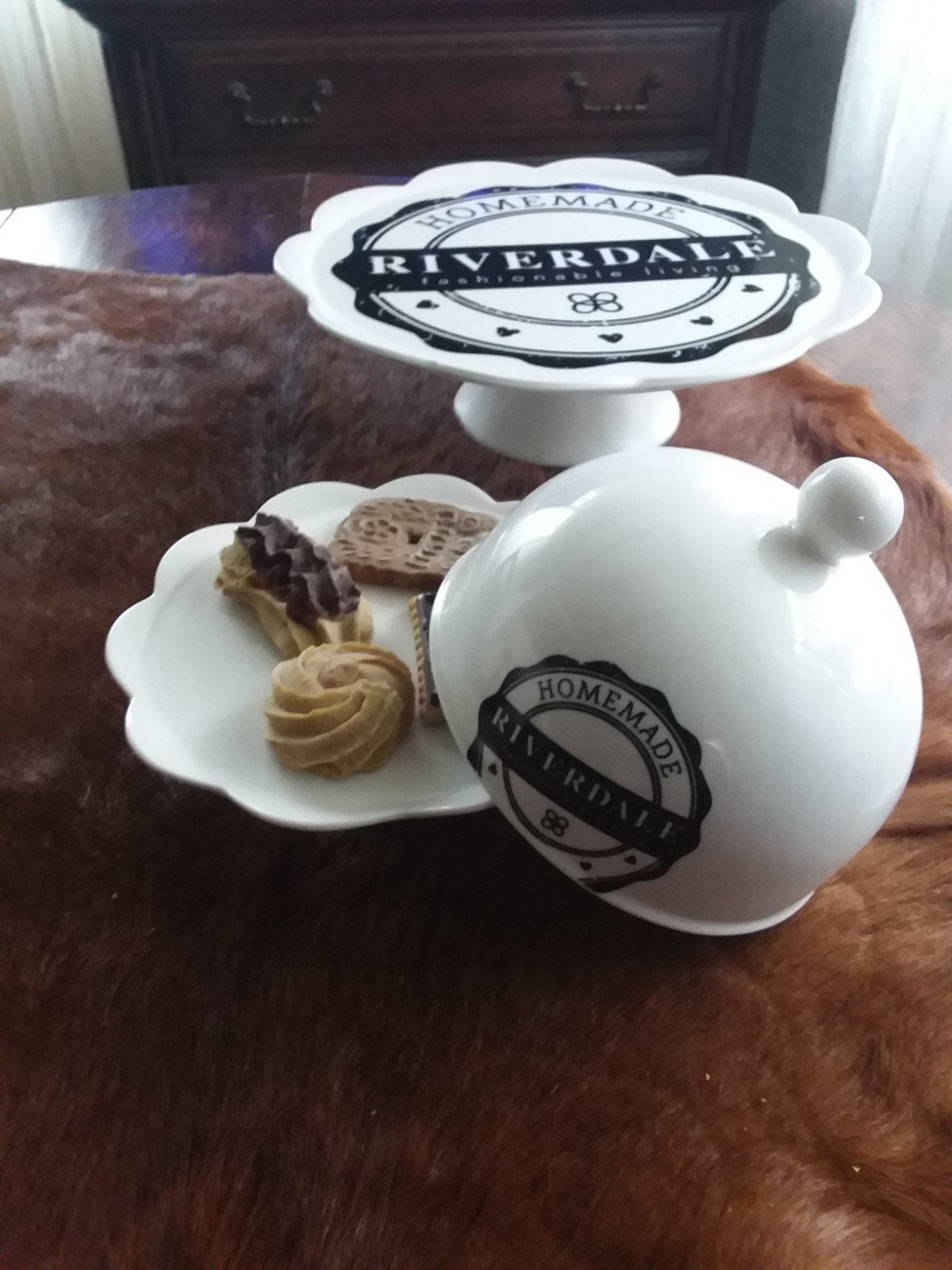 Riverdale plateau en bonbon schaal, Ophalen, Zo goed als nieuw