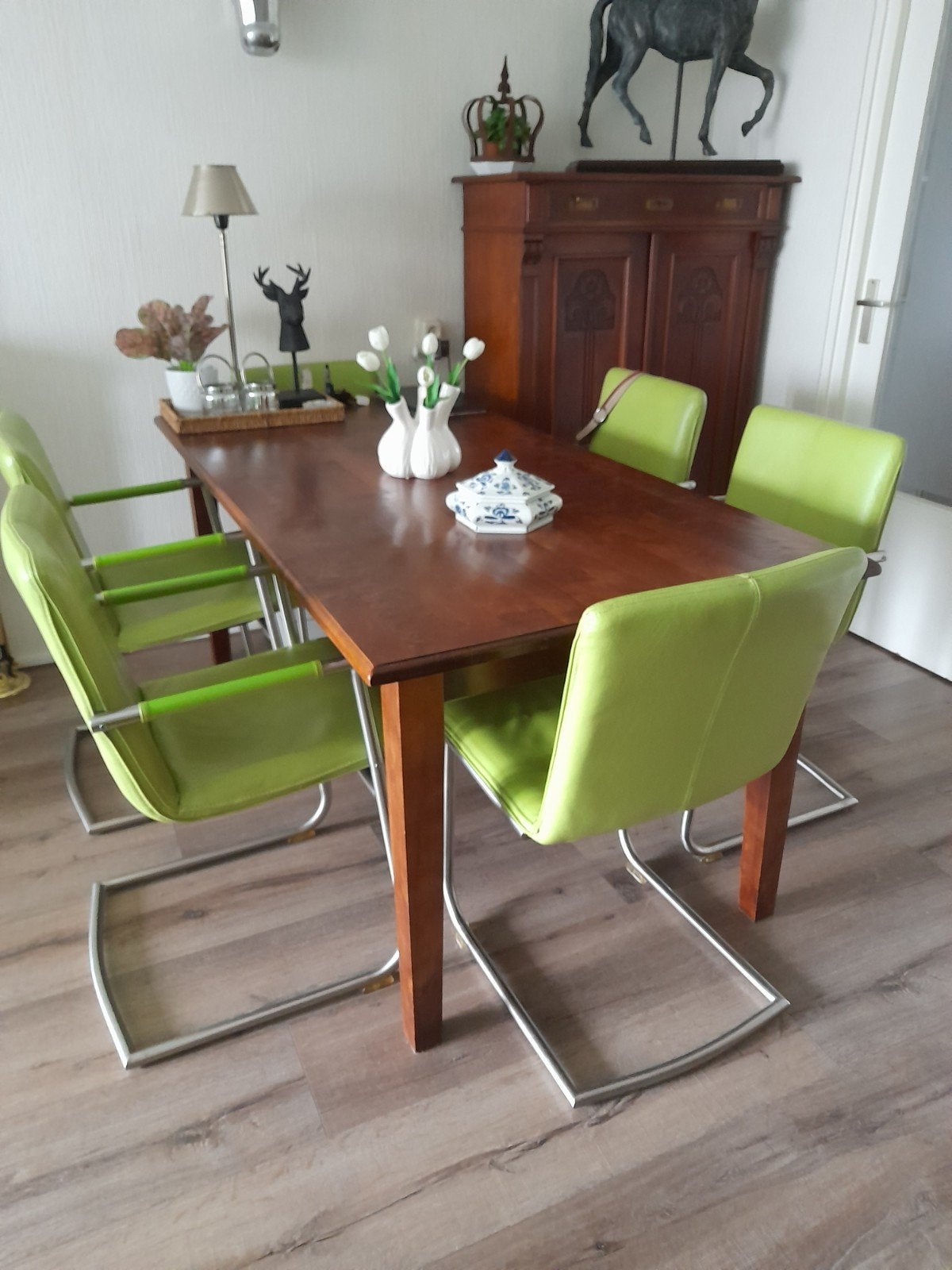 Prachtige eethoek met 6 leren stoelen, Ophalen, 4 tot 6 stoelen
