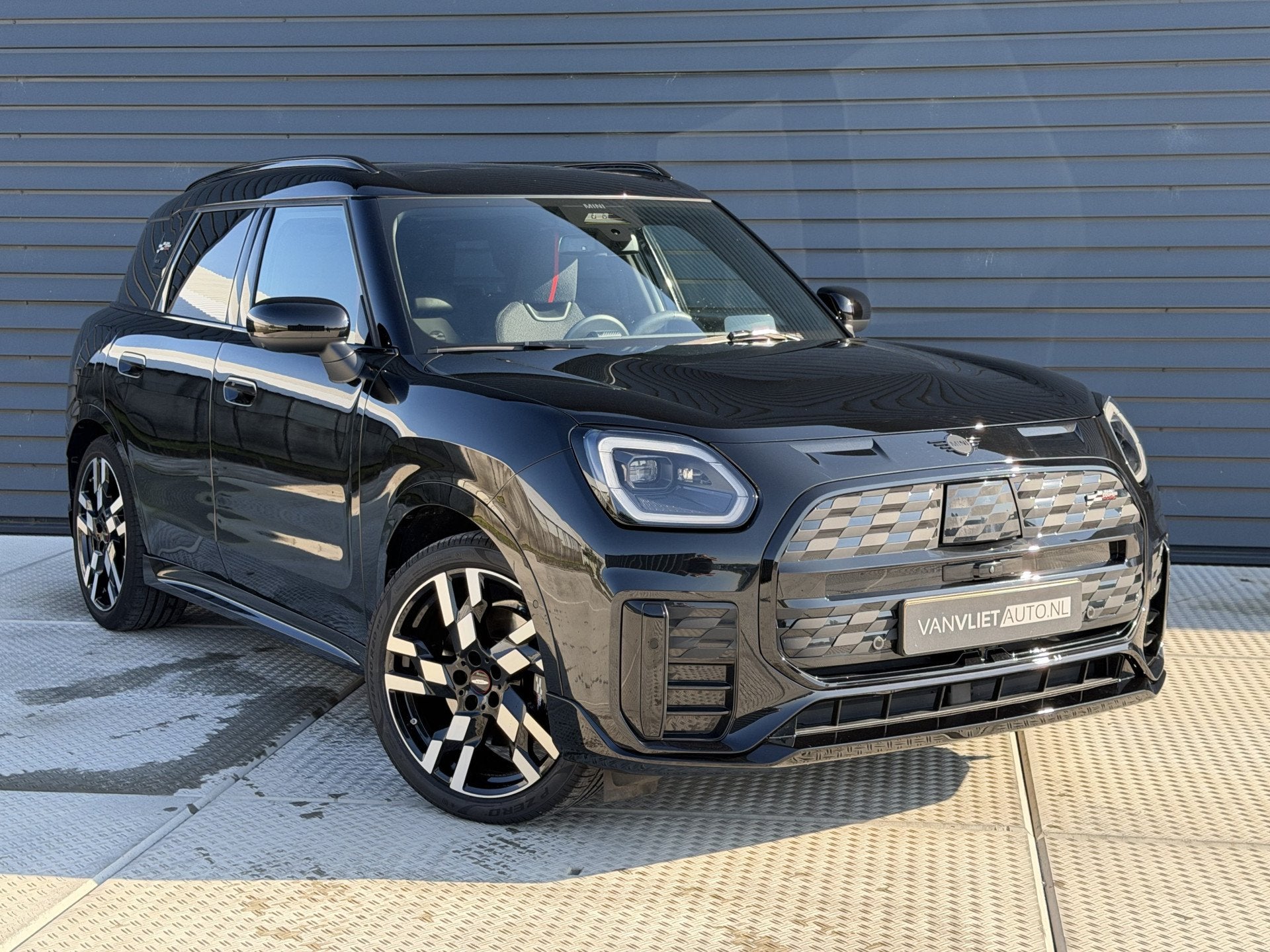 MINI Countryman SE ALL4 John Cooper Works L 66.5 kWh | 360 C, Auto's, Automaat, Gebruikt, Zwart, Countryman