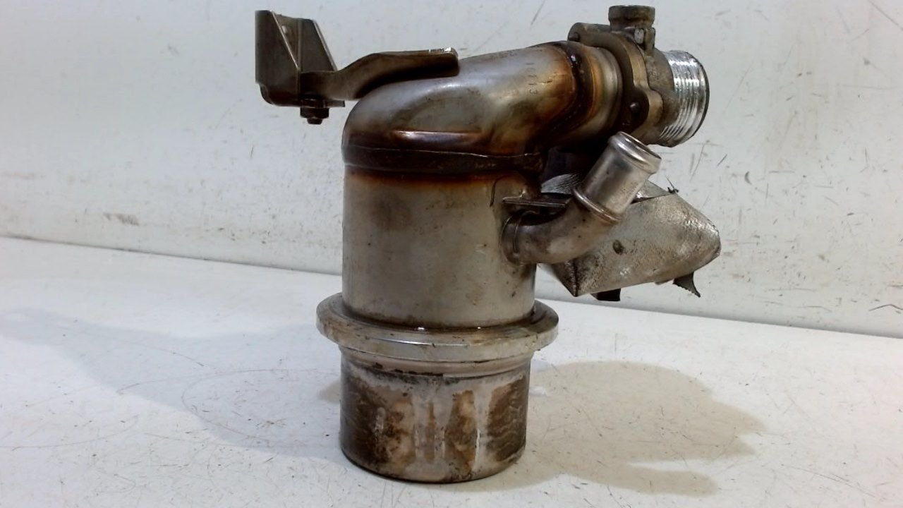 Egr klep Volkswagen Golf, Van der Ven Autorecycling B.V., Gebruikt, Ettenseweg 76, 4706 PB Roosendaal, The Netherlands, Herkomst onderdeel bekend