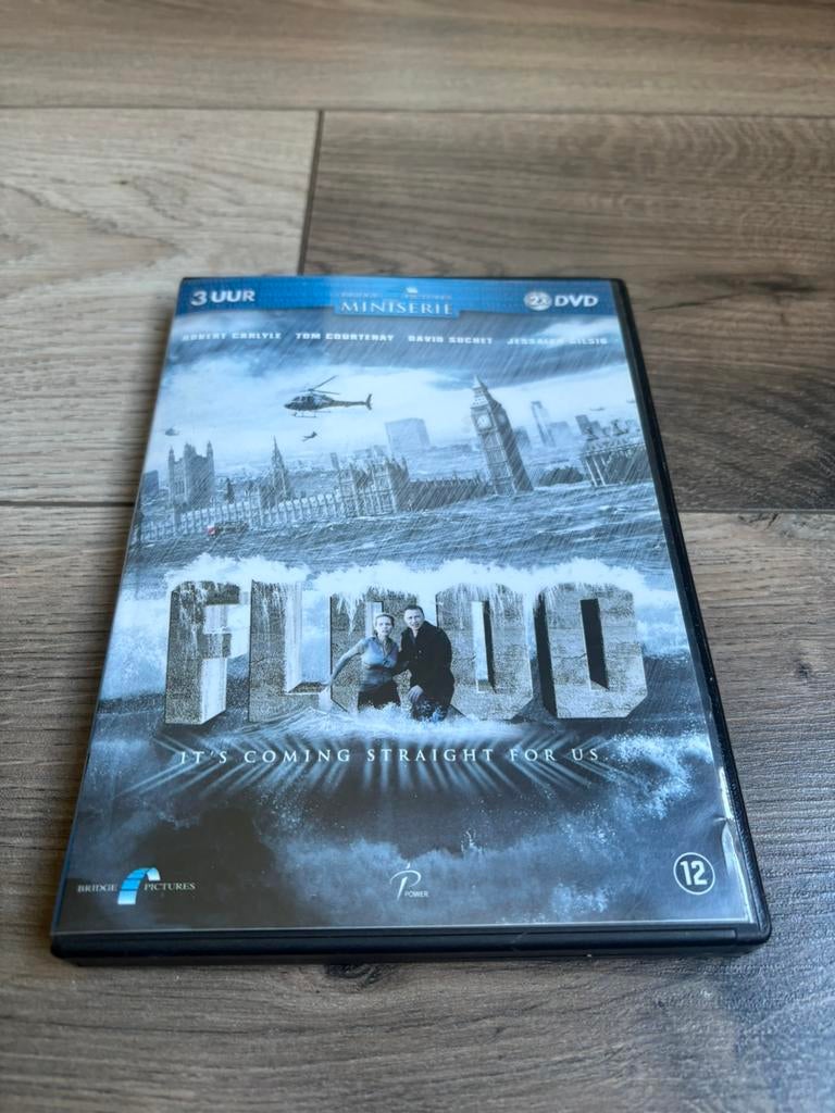 Flood miniserie ex verhuur, Vanaf 12 jaar, Ophalen of Verzenden, Zo goed als nieuw, Actie en Avontuur