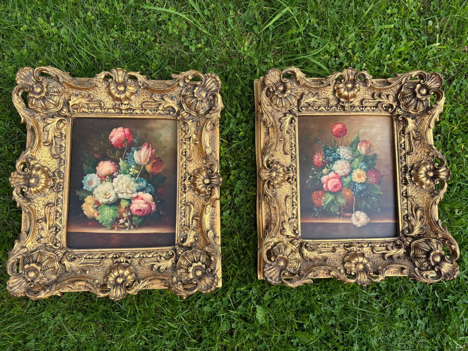 Twee mooie bloemen schilderijen in prachtige antieke lijsten, Antiek en Kunst, Bloemen, Paneel, Bijzondere lijst, Ophalen of Verzenden
