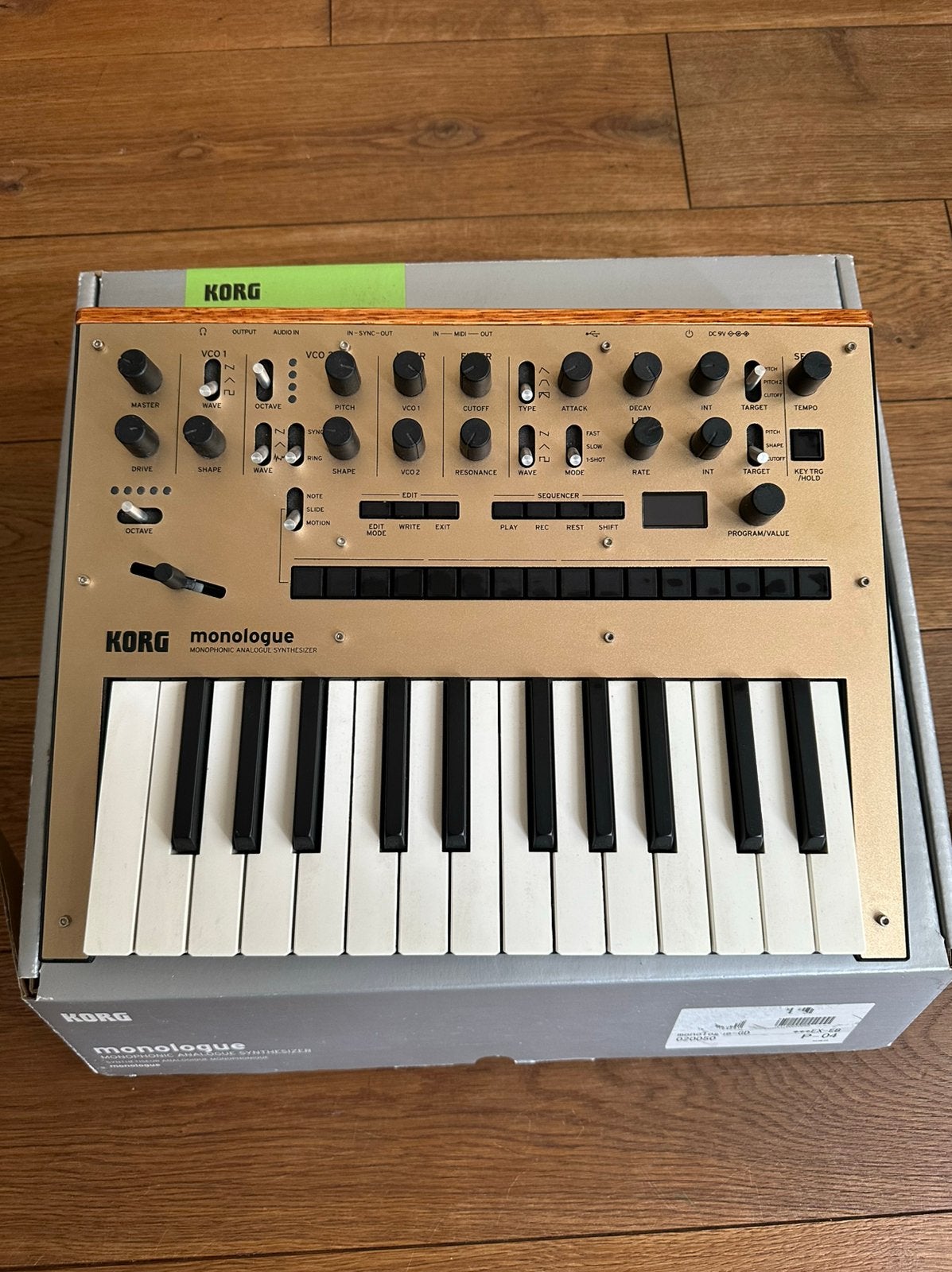 Korg monologue gold edition, Ophalen of Verzenden, Zo goed als nieuw, Overige aantallen, Korg