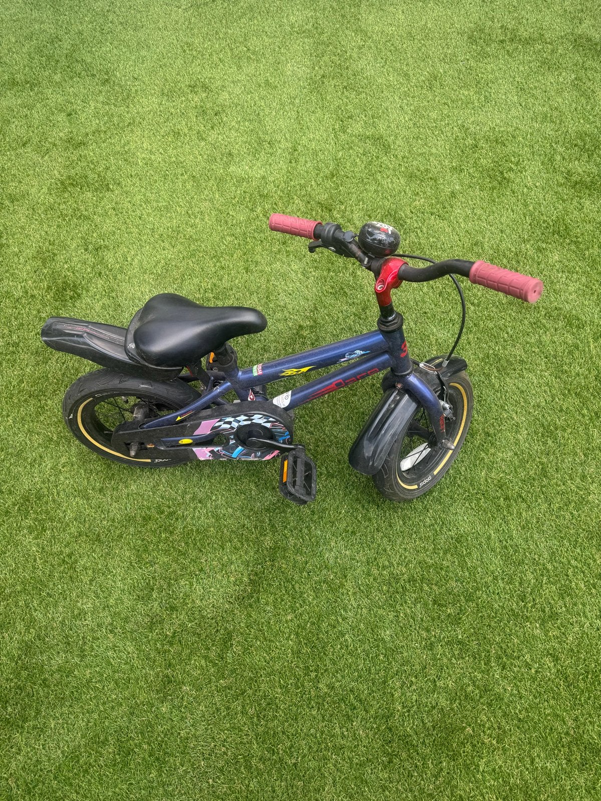Kinderfiets 12 inch - Blauw met roze accenten DEZE WEEK WEG!, Fietsen en Brommers, Fietsen | Kinderfietsjes, Ophalen, Gebruikt