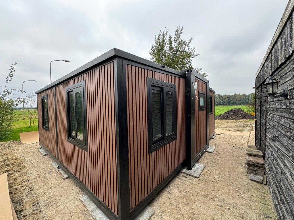Tinyhouse woonunit studio chalet tijdelijke woning nieuw ‼️, Zakelijke goederen, Machines en Bouw | Keten en Containers, Ophalen
