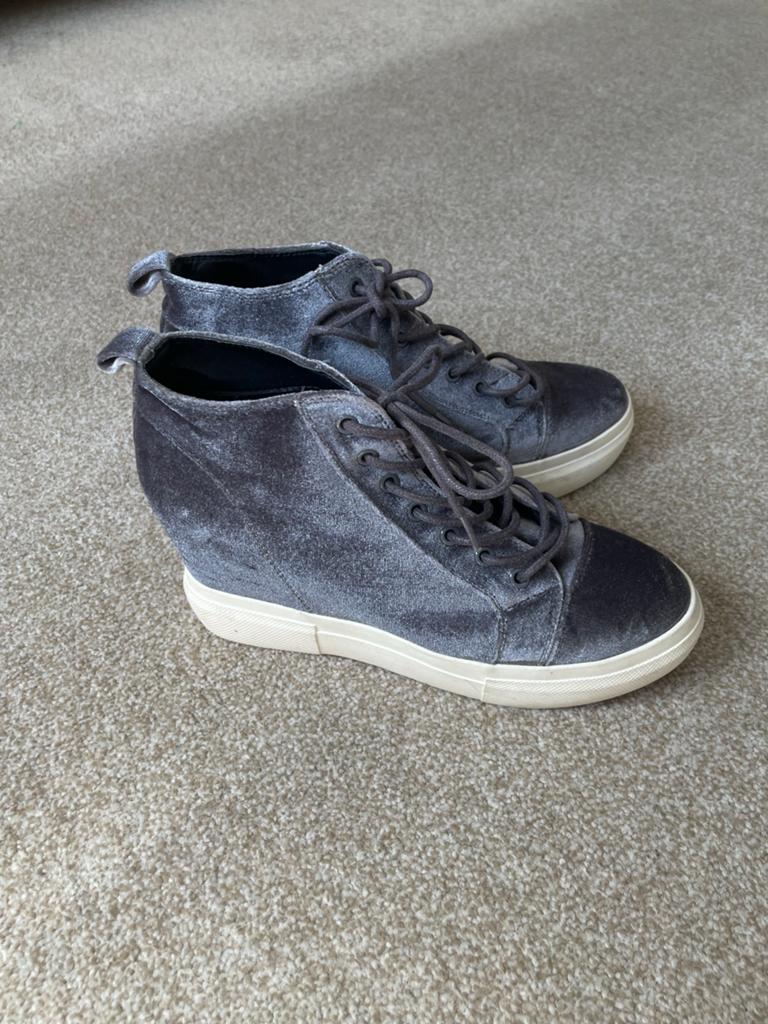Nieuwe New Look sneaker wedges, maat 40, Nieuw, Ophalen of Verzenden, Sneakers of Gympen, Grijs