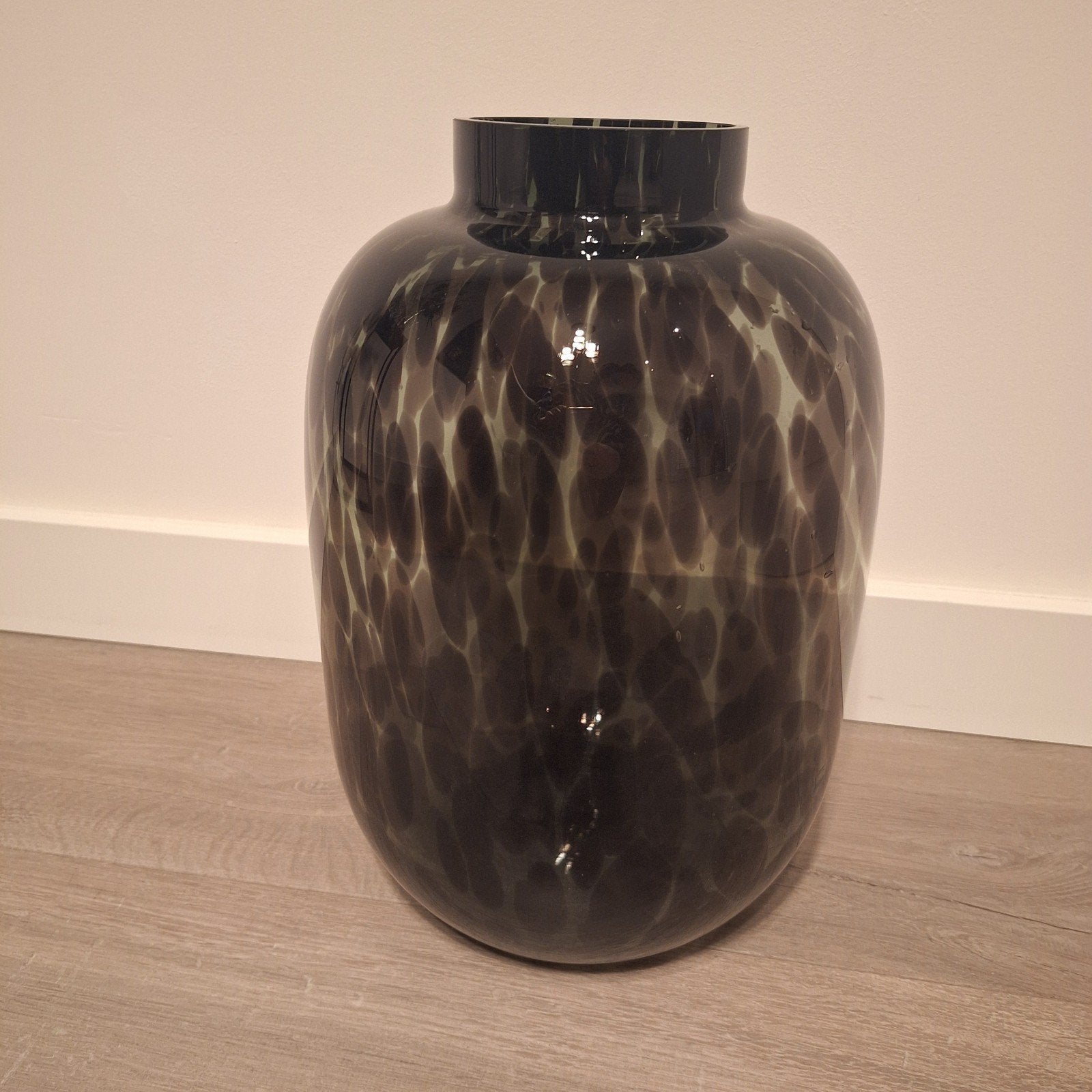 Grote vaas, Huis en Inrichting, Woonaccessoires | Vazen, Ophalen, Gebruikt, Bruin, Glas