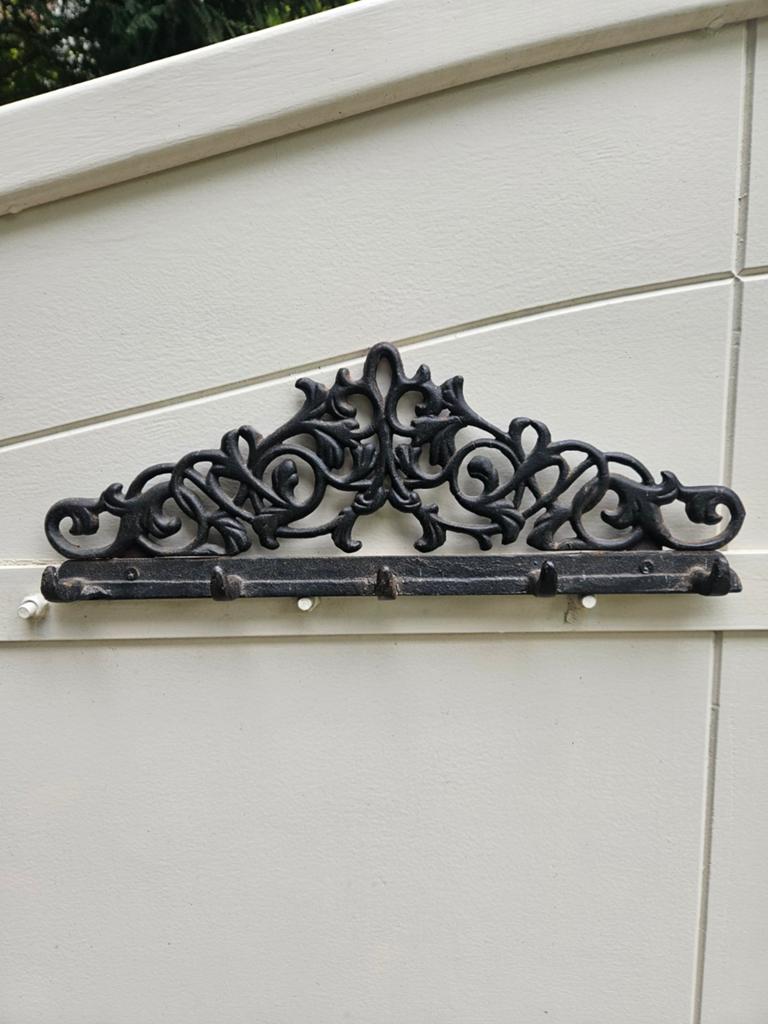 Decoratieve gietijzeren kapstok met krullen, Huis en Inrichting, Ophalen, Minder dan 50 cm, Gebruikt, Klassiek, Rustiek, Sierlijk