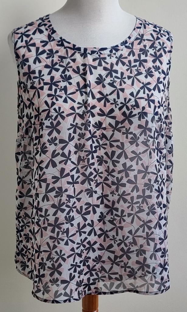 Bel & Bo semitransparante top roze blauw mt. 48, Blauw, Ophalen of Verzenden, Zo goed als nieuw, Zonder mouw