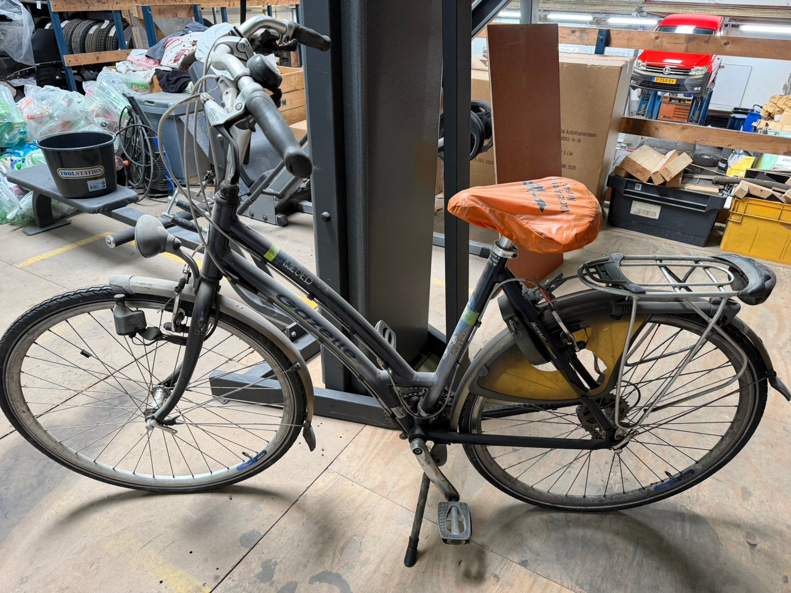 Gazelle damesfiets opknapper, Fietsen en Brommers, Fietsen | Dames | Damesfietsen, Ophalen, Gebruikt, Gazelle