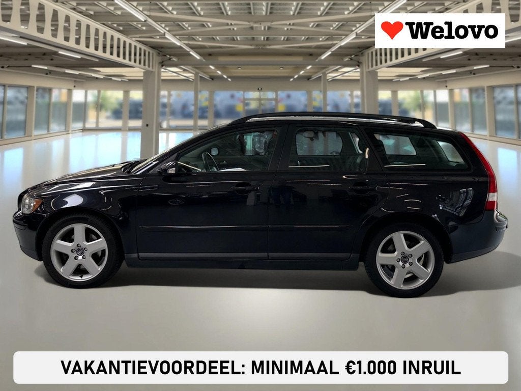 Volvo V50 2.4 Leder, verwarmde stoelen automaat, garantie..., Stof, Gebruikt, Zwart, 700 kg