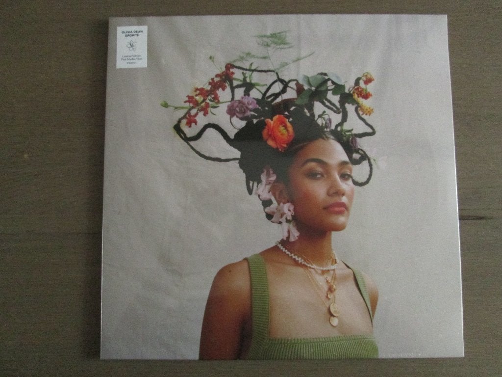 Olivia Dean - Growth 10'' Limited Edition ( Pink Marble Viny, 10 inch, Ophalen of Verzenden, Beschermende buitenhoes, Nieuw in verpakking
