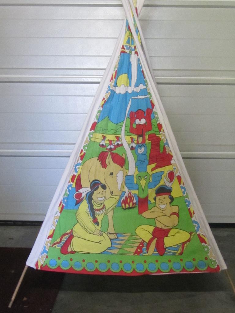 2 stoffen wigwams met bamboestokken., Kinderen en Baby's, Speelgoed | Speeltenten, Ophalen, Gebruikt