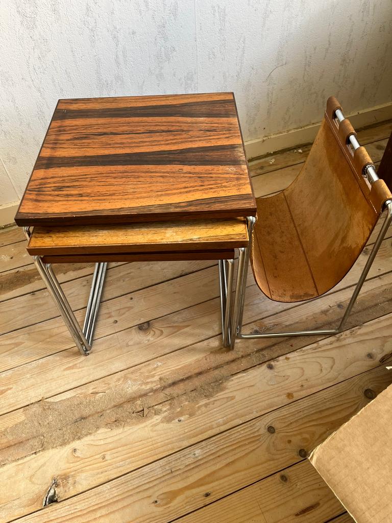Vintage Brabantia bijzettafeltjes met leren lectuurbak, Ophalen, Gebruikt