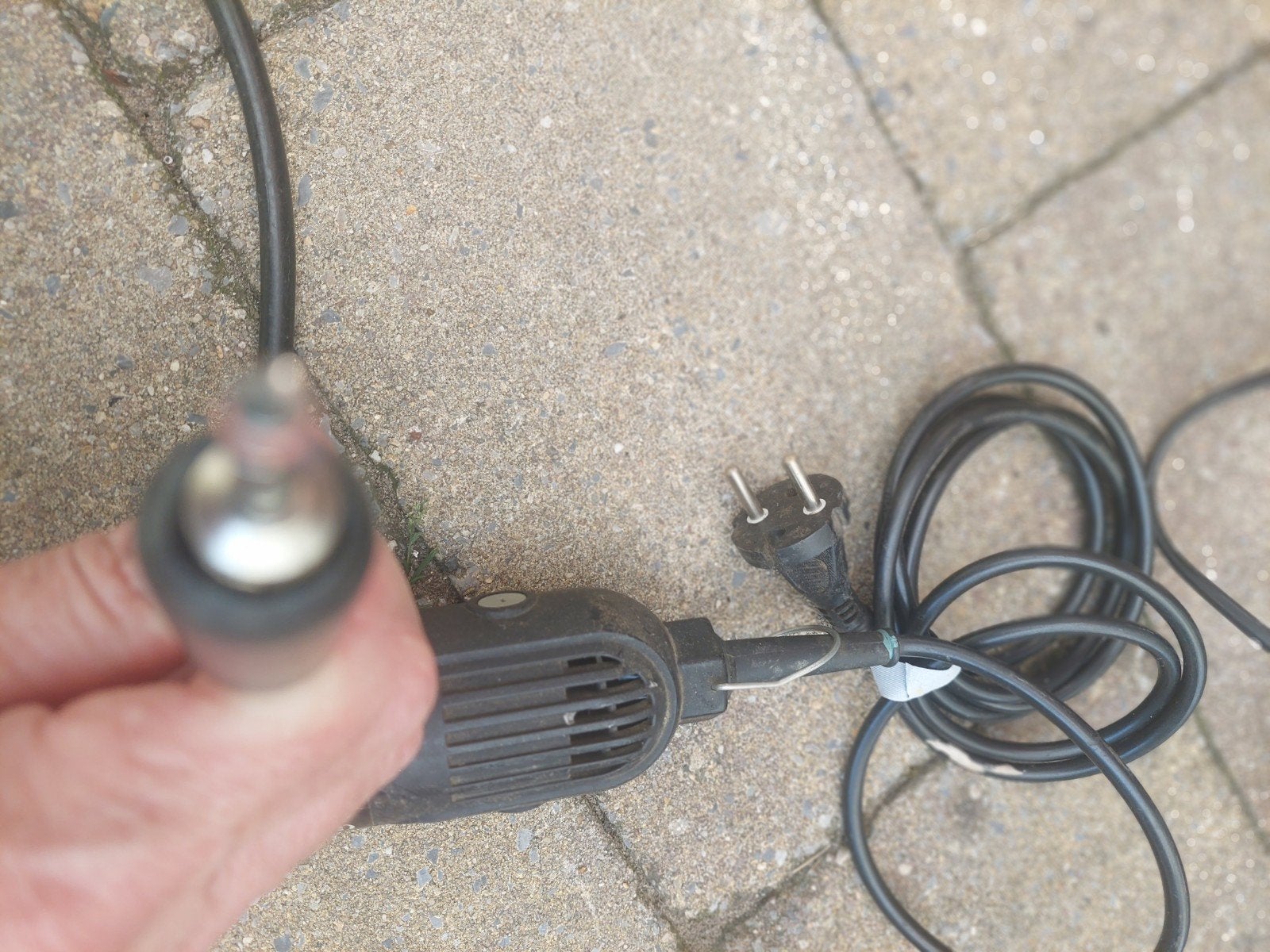 Dremel, Verzenden