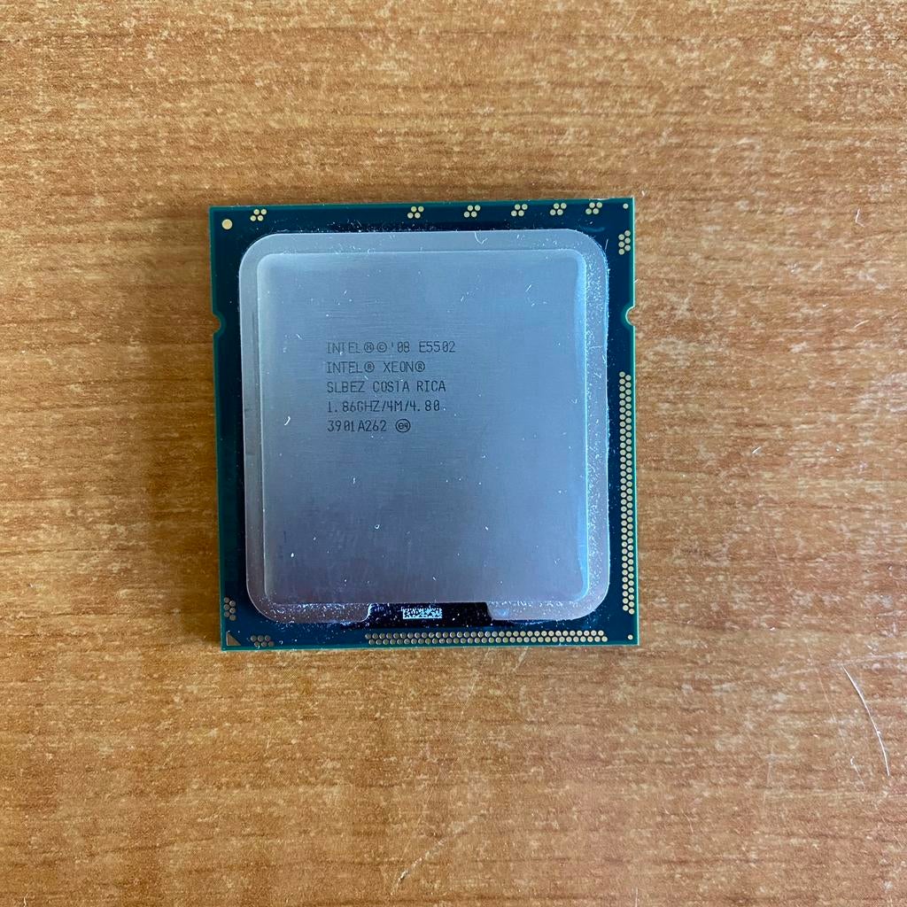 Intel Xeon E5502  @1,86GHz ( LGA 1366 ), Computers en Software, Processors, Ophalen of Verzenden, Gebruikt, 2-core, Minder dan 2 Ghz