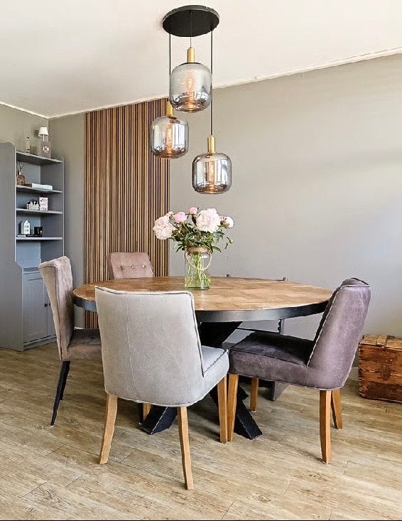 Ronde eettafel met visgraatmotief en spinpoot, Huis en Inrichting, Tafels | Eettafels, Ophalen, 150 tot 200 cm, Rond, Zo goed als nieuw