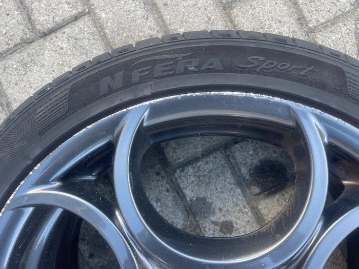 Velg + Band van een Alfa Romeo Giulietta, Gebruikt, -, Verzenden, -