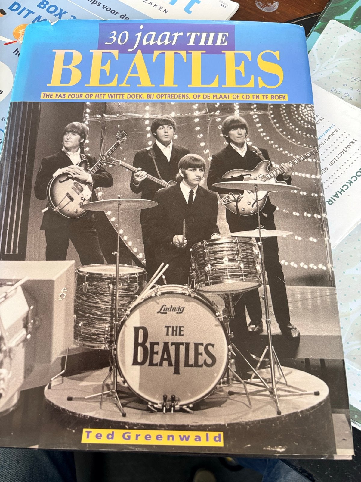 30 jaar The Beatles - Boek over de legendarische band, Ophalen of Verzenden, Zo goed als nieuw, Artiest