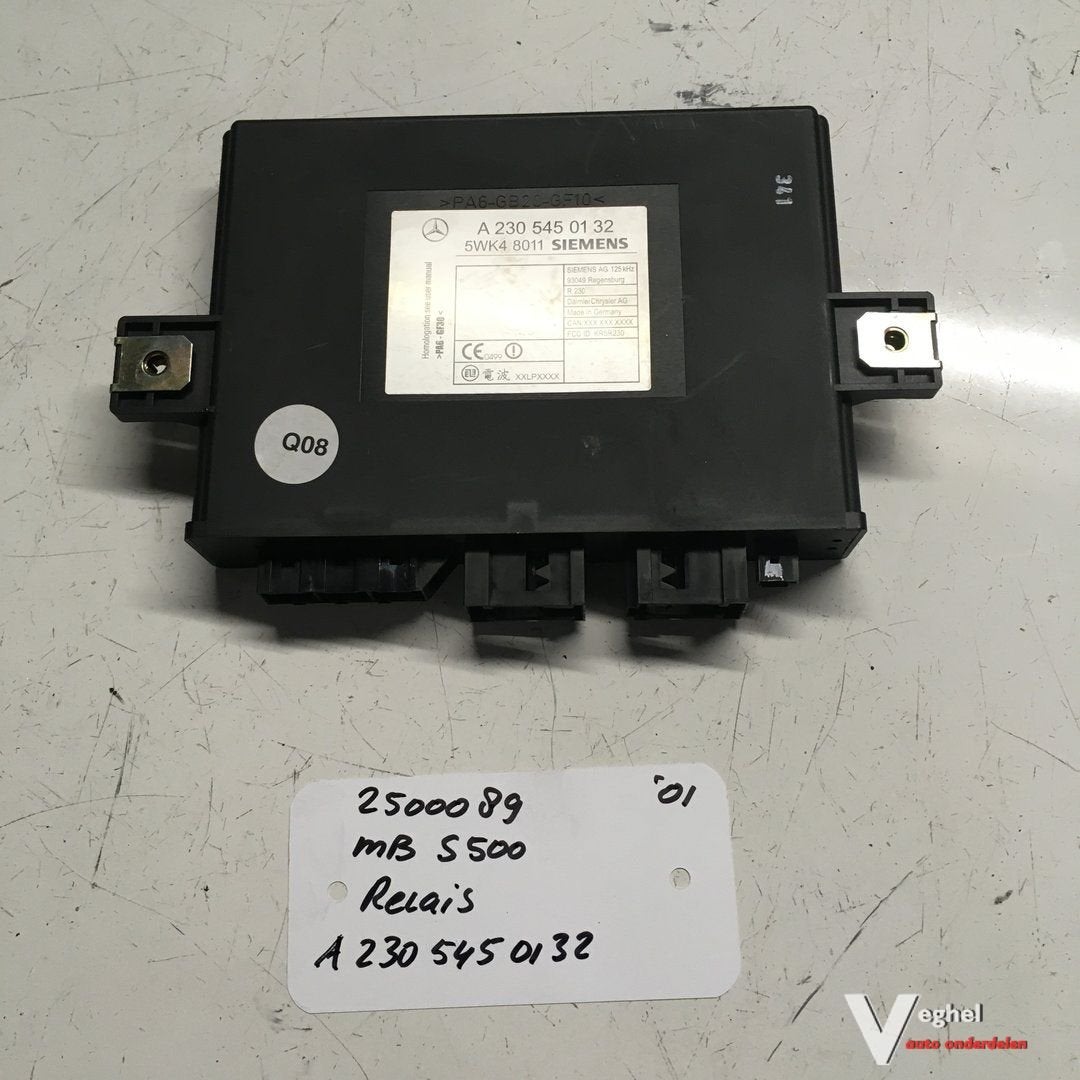 Mercedes S500 2001 25000098  Keyless Go Module A 230 545 01