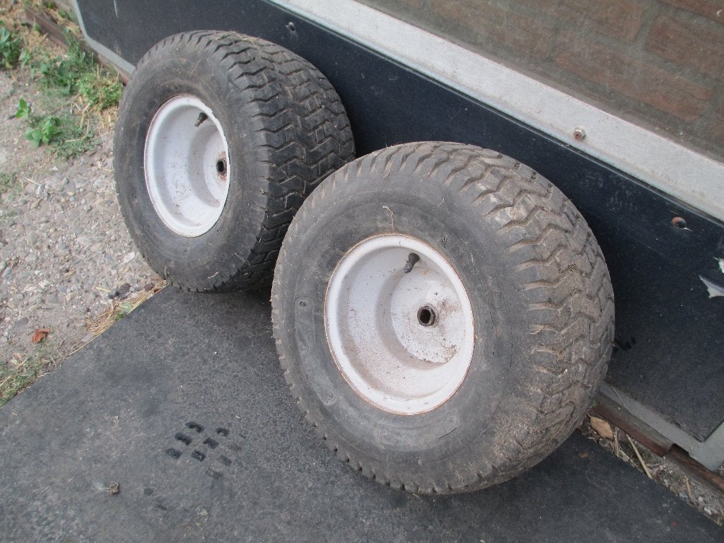 Achterwielen 18x9.50-8 MTD Gutbrod White Bolens Yard Man, Tuin en Terras, Ophalen, Gebruikt, 50 cm of meer