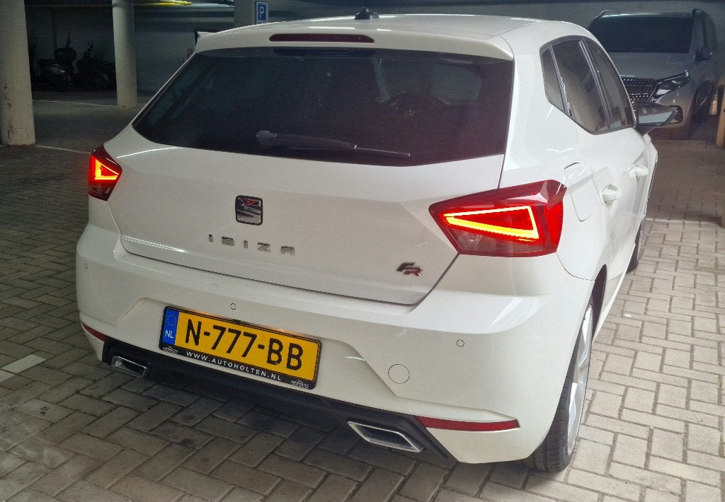 Seat Ibiza 1.0TSI FR AUT|Carplay|PDC+CAM|Stoelverw|Bluetooth, Stof, 580 kg, 1072 kg, 115 pk