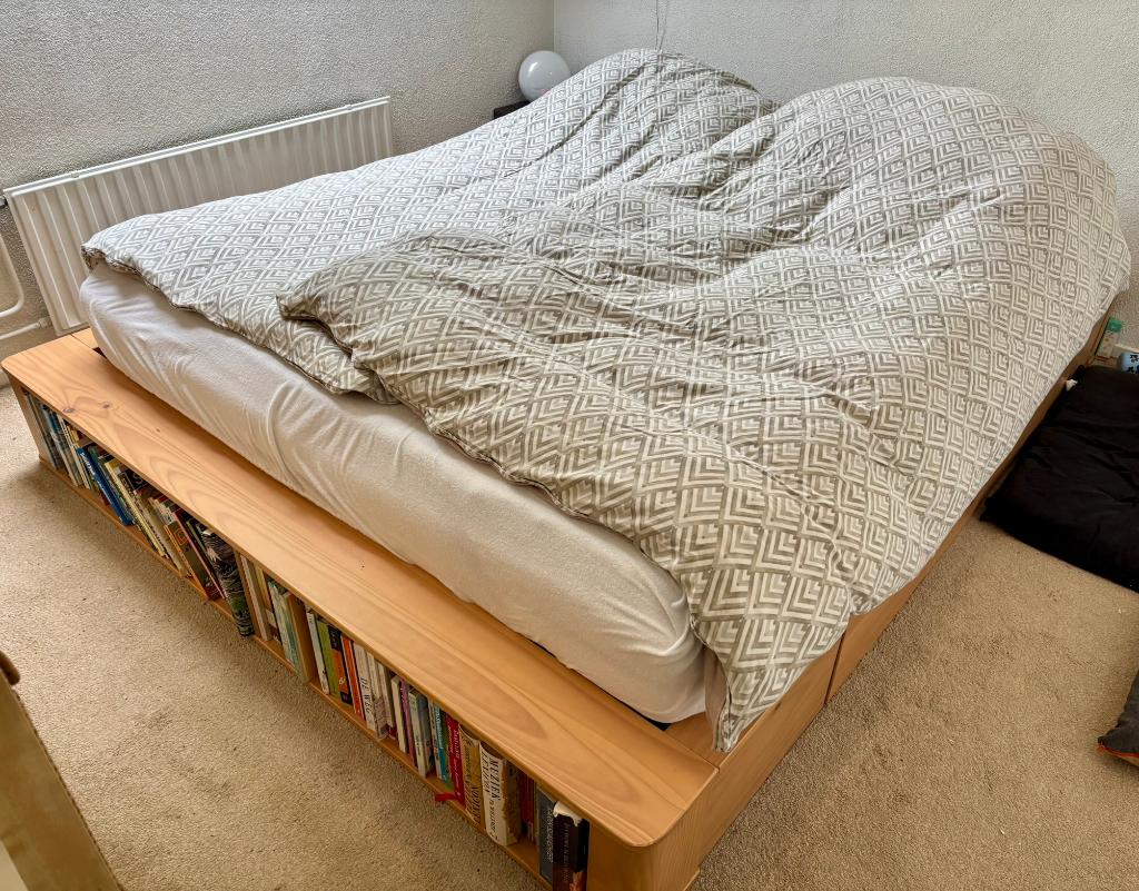Tweepersoonsbed MADE (160x200) incl. matrassen, Huis en Inrichting, Slaapkamer | Bedden, Ophalen, Gebruikt, Bruin, 200 cm
