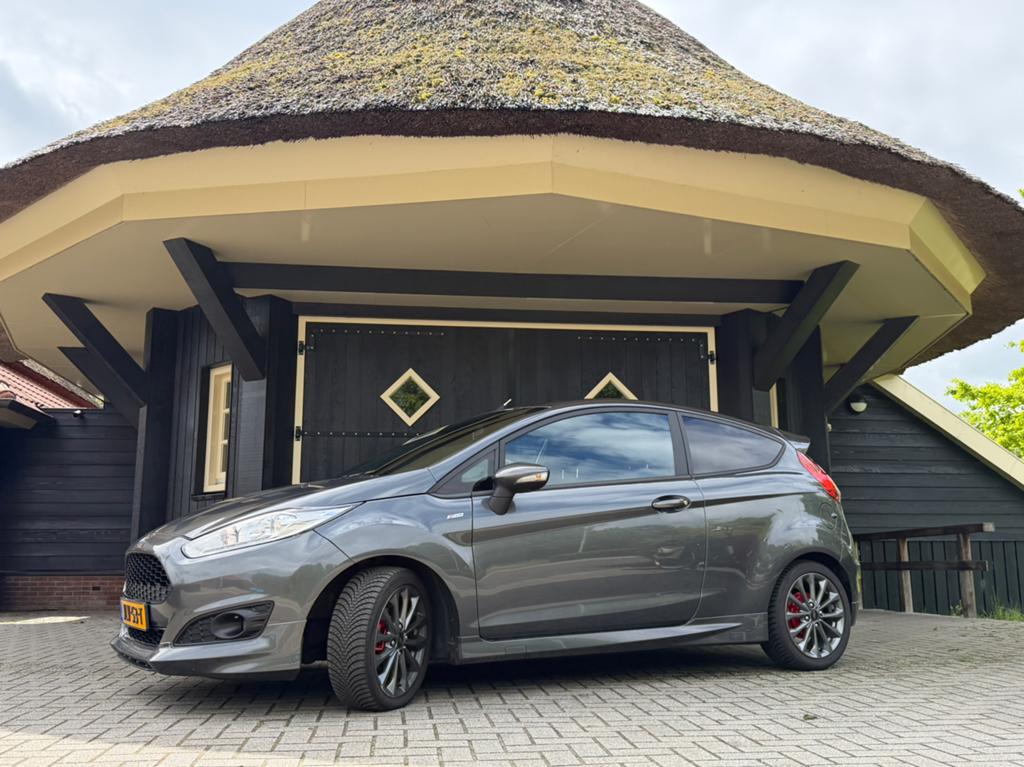 Ford Fiësta 1.0 74KW/100PK 3D 2017 Grijs ST LINE, Auto's, Ford, Voorwielaandrijving, 100 pk, 23 km/l, Handgeschakeld