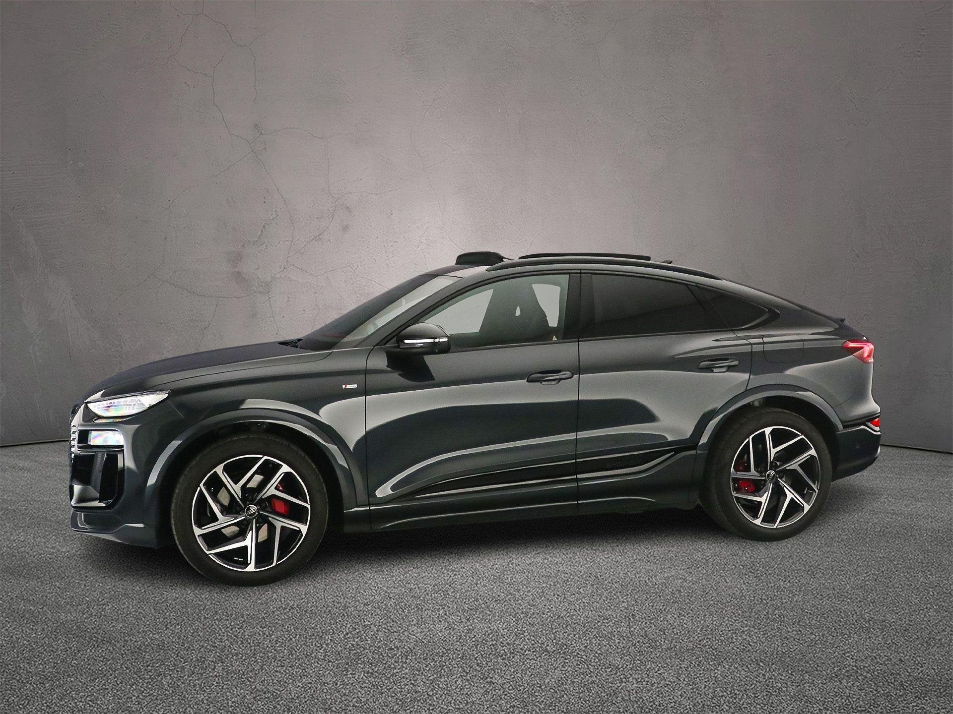 Audi Q6 Sportback e-tron S edition quattro 100 kWh | Trekhaa, Gebruikt, 23 min, SUV of Terreinwagen, Parkeerassistent