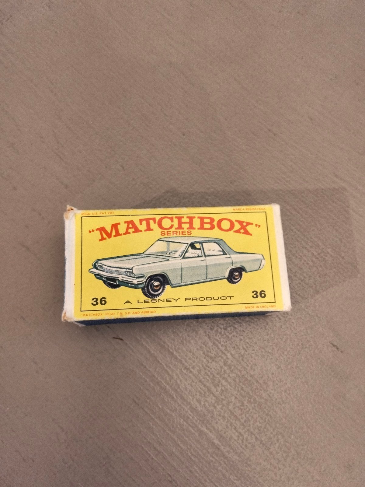 matchbox LEGE E-box nr36 Opel Diplomat Lesney.
GEEN MODEL 
B, Hobby en Vrije tijd, Ophalen of Verzenden, Auto, Lesney