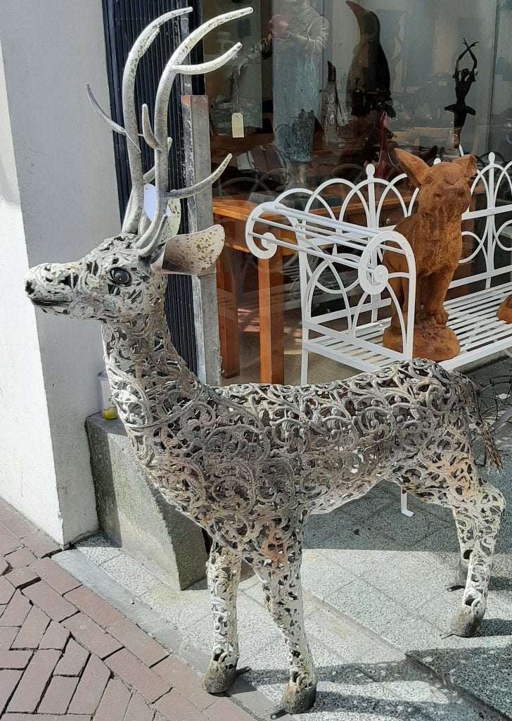 ijzeren beeld van een hert, Tuin en Terras, Dierenbeeld, NIET, Nieuw, Ophalen of Verzenden