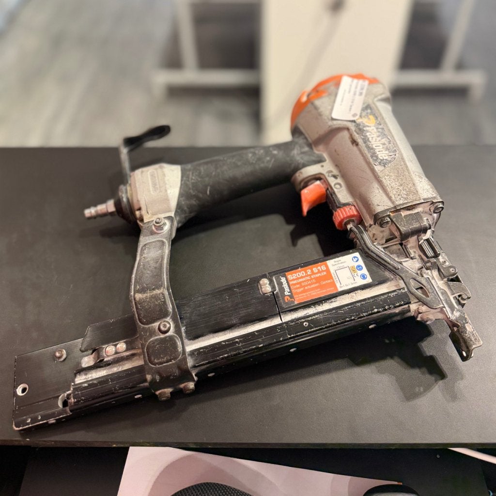 Paslode S200.2 S16 Tacker | Met garantie, 7artisans, Zo goed als nieuw, http://www.7artisans.com/en/index.html, 7 Police Street, Manchester, M2 7LQ