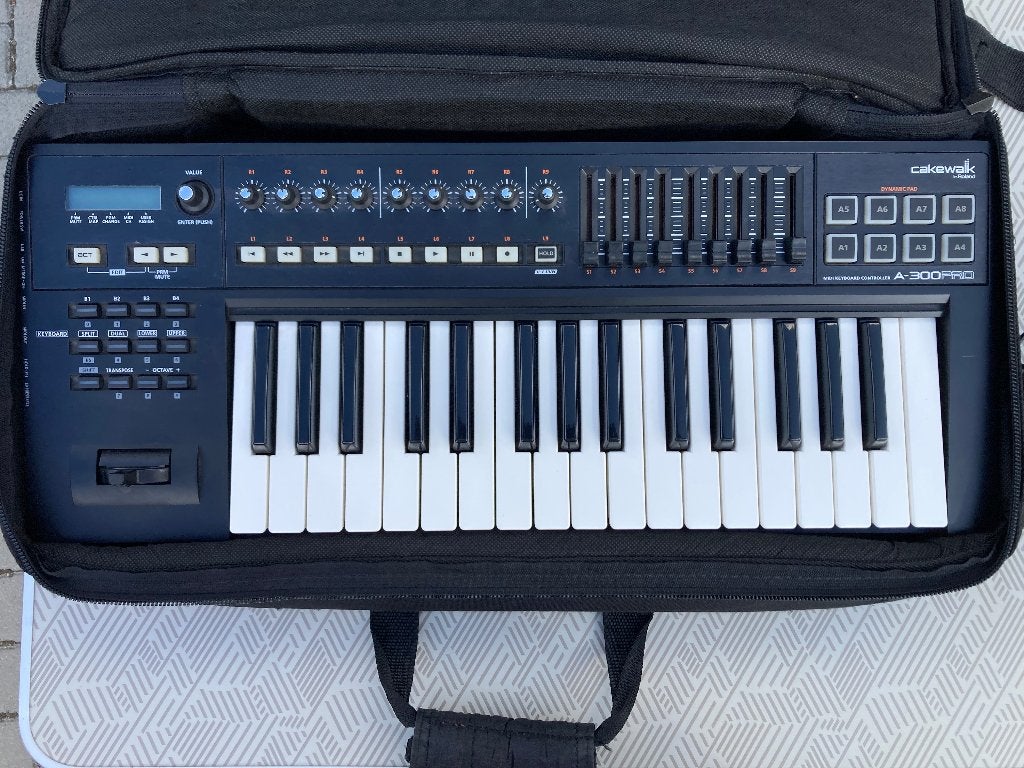 Cakewalk A-300PRO MIDI Keyboard Controller met Thomann tas, Ophalen, Zo goed als nieuw
