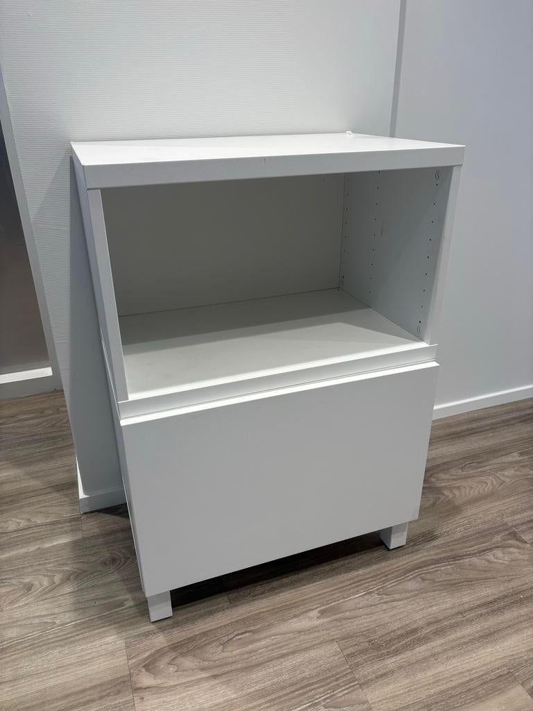 IKEA Besta kastje met deurtje - Ideaal als werktafel, Ophalen, Gebruikt
