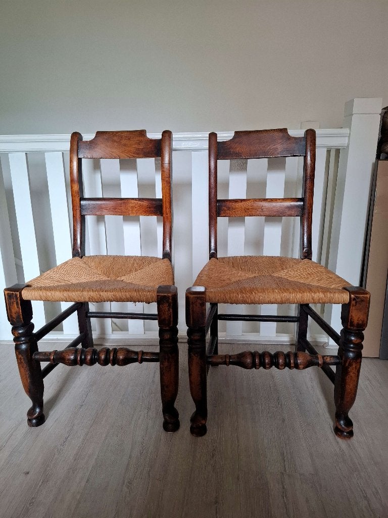 Omskirk eiken stoelen, Ophalen