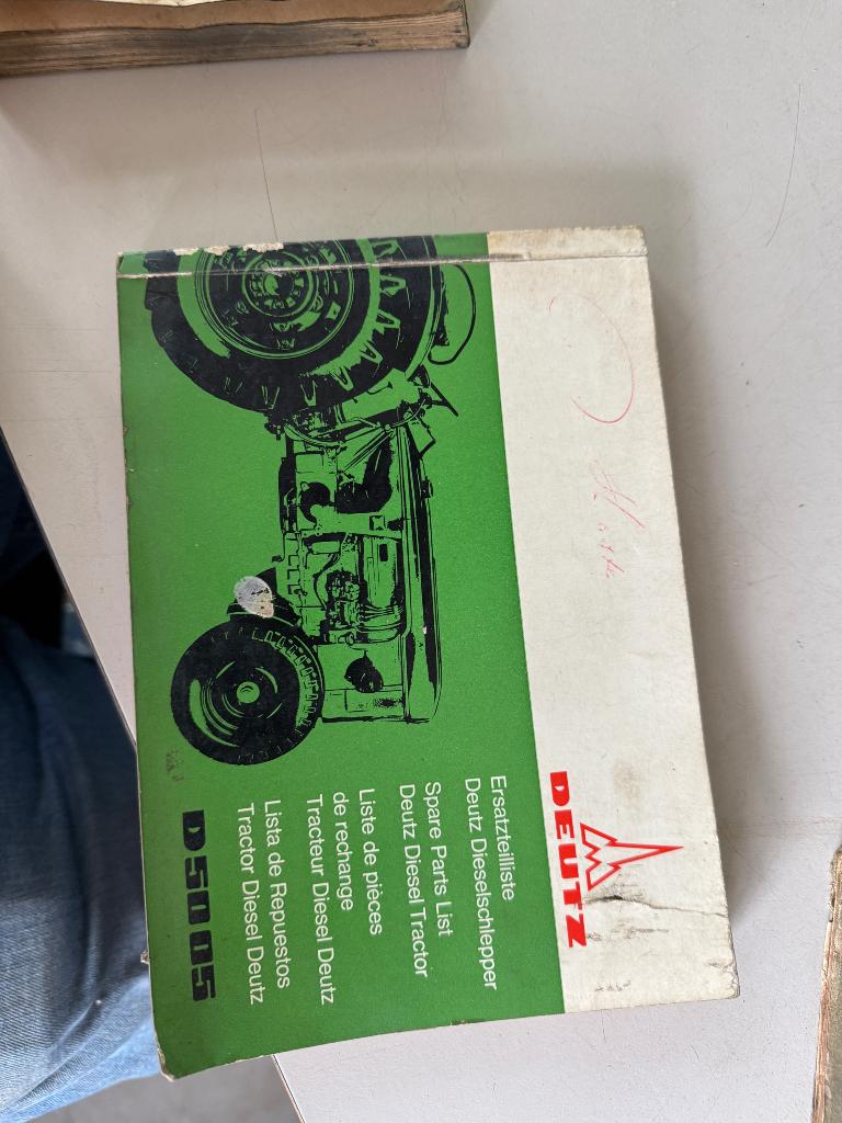 Onderdelen lijst voor deutz 5005, Ophalen of Verzenden, Gelezen, Catalogus