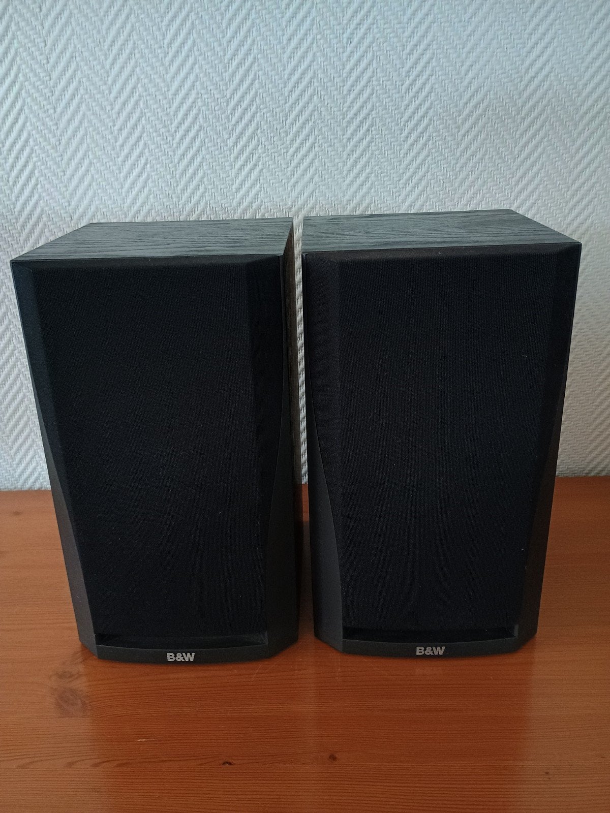 B&W DM303 Boekenplank Luidsprekers - Uitstekende Staat, Audio, Tv en Foto, Luidsprekers, Ophalen, Basreflex, Zo goed als nieuw
