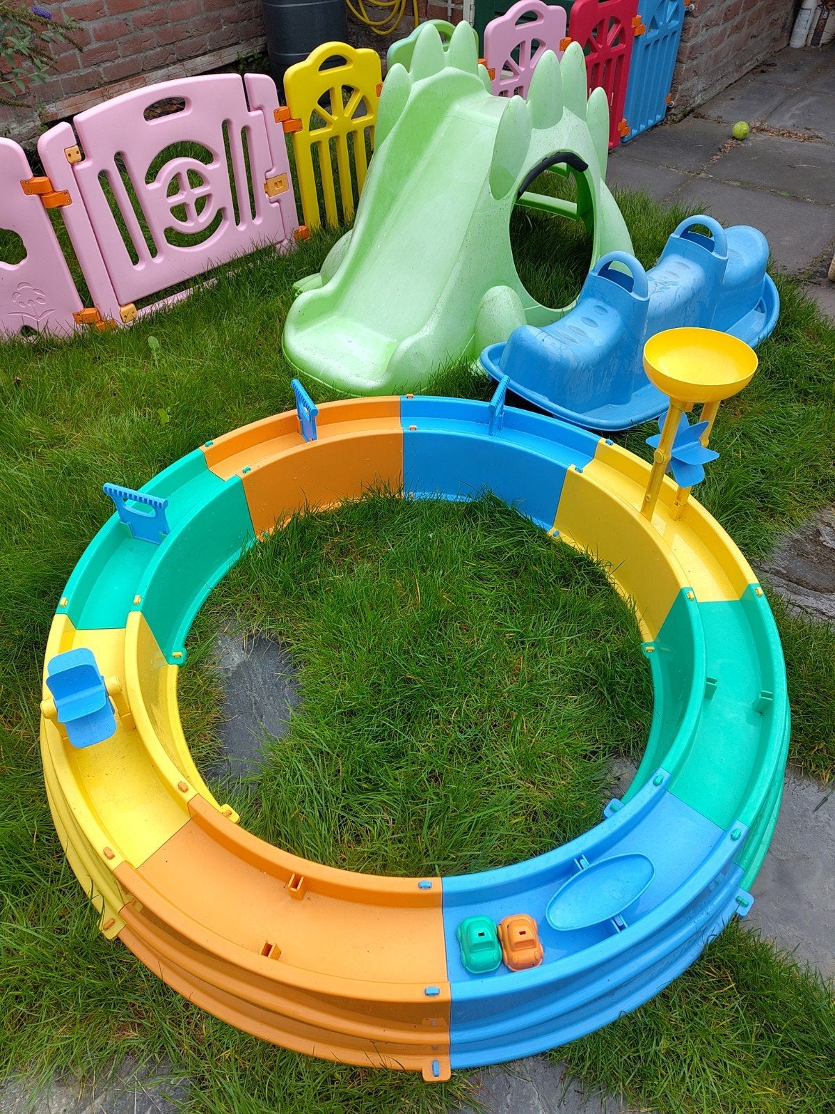 gratis! glijbaantje, waterspeelbaan en wipwapje, Ophalen, Gebruikt, Overige merken
