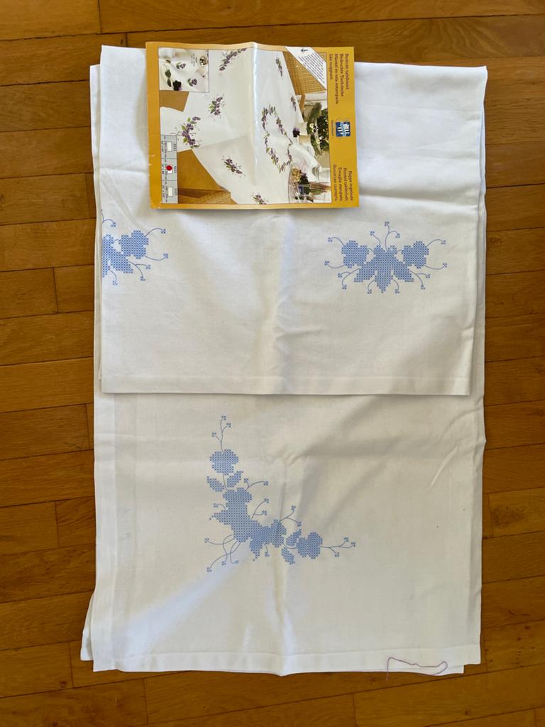 Tafelkleed om te borduren - Verachtert - Nieuw, Ophalen of Verzenden, Nieuw, Handborduren, Borduurpakket