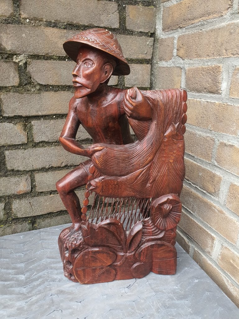 Balinees houtsnijwerk visser – handgemaakt, Antiek en Kunst, Ophalen of Verzenden